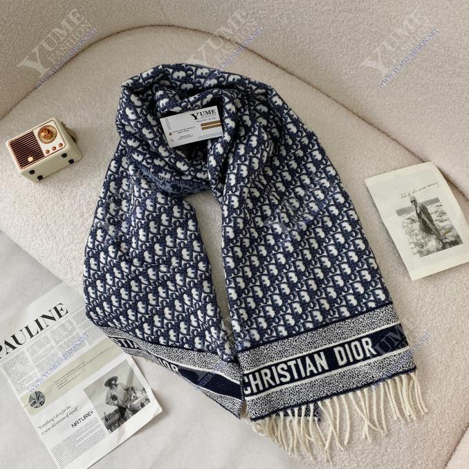 KHĂN CHOÀNG DIOR&nbsp;