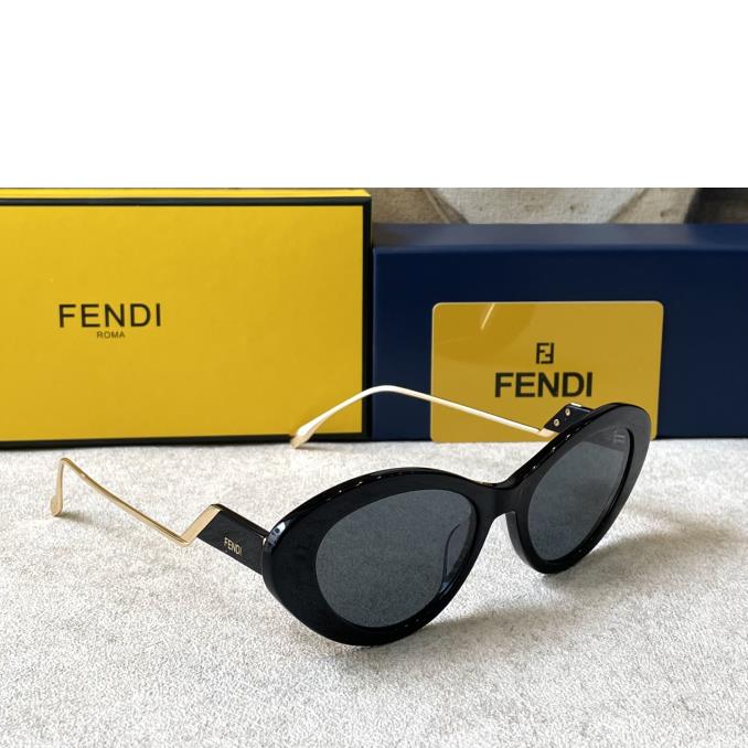 MẮT KÍNH FENDI M?t Kính Fendi