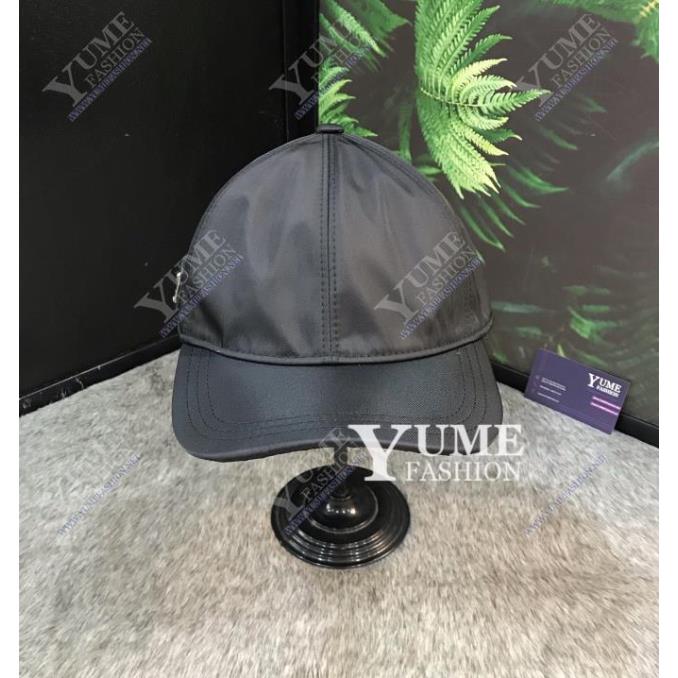 NÓN HIỆU PRADA&nbsp;