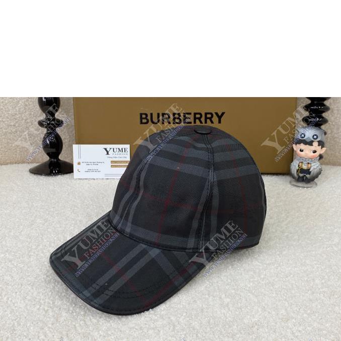 NÓN BURBERRY 