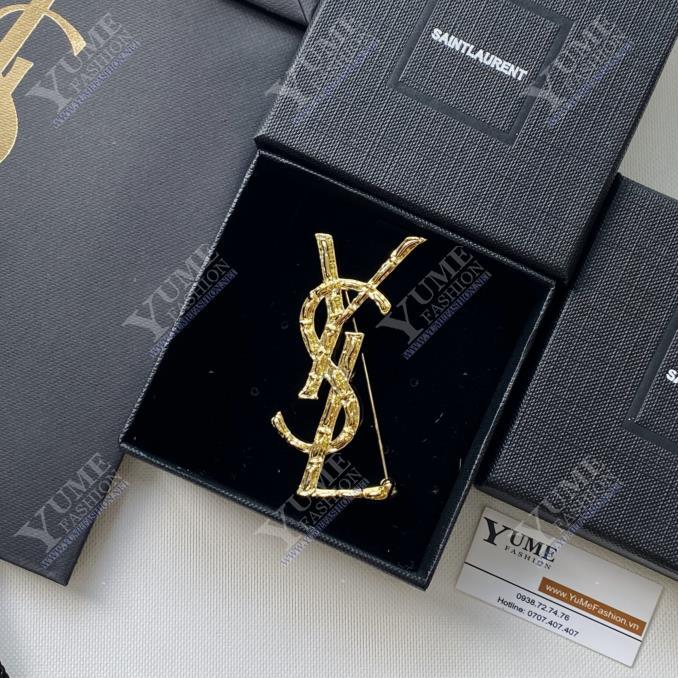 CÀI ÁO&nbsp;KHOÁ VÀNG